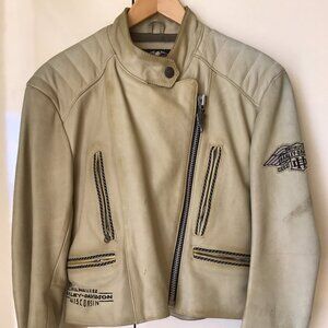 Harley Davidson  Women Vintage  1987 leather jacket. Small